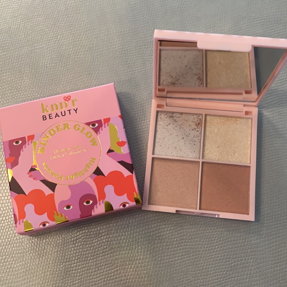 KNDR BEAUTY KINDER Glow Highlighting Palette NEW